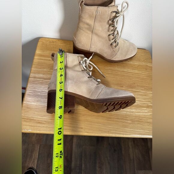 Sorel Cate Waterproof Lace-Up Combat Boot Size 8 - Picture 5 of 8